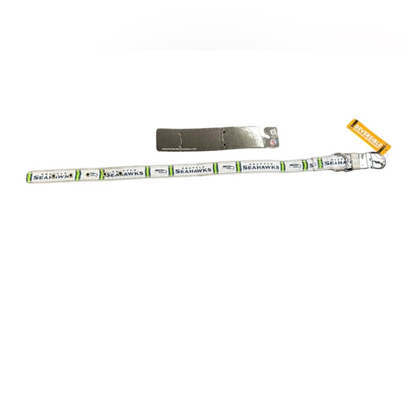 SEATLLE SEAHAWKS NFL reversible dog pet collar size medium NWT - Picture 4 of 4